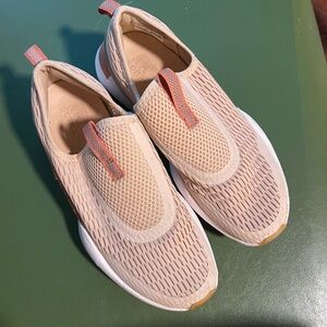 Sorel Women's Kinetic Impact Strap Sz 6 Sand Pink Color Leather Mesh Sneakers